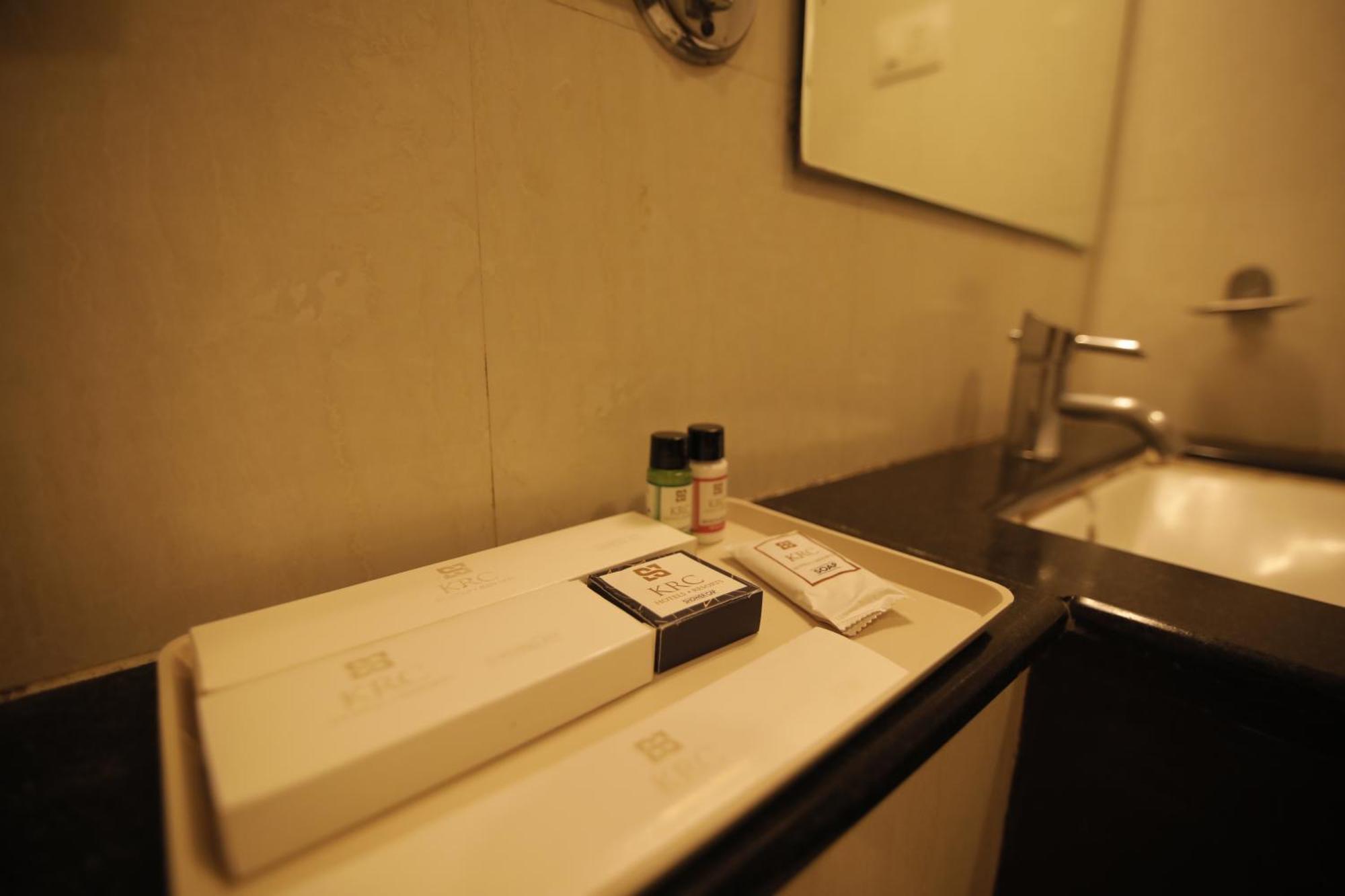 Hotel Krc Palace Tezpur Ngoại thất bức ảnh