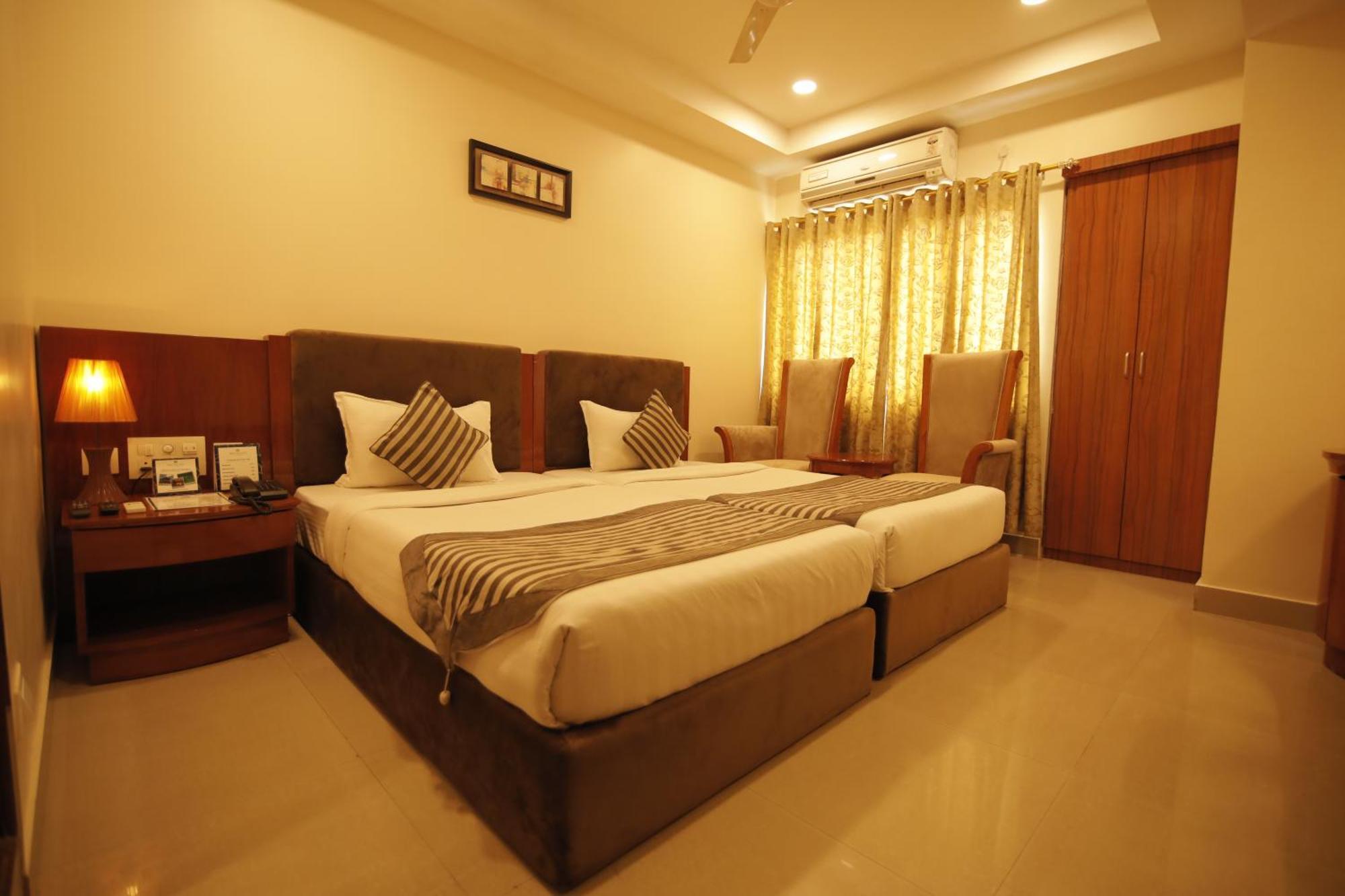 Hotel Krc Palace Tezpur Ngoại thất bức ảnh